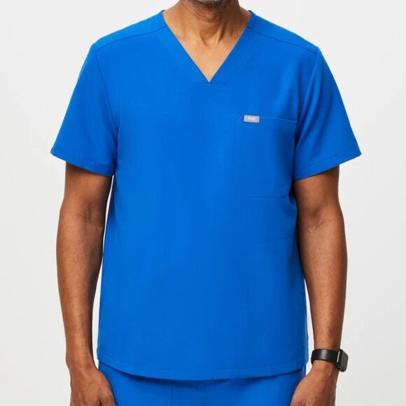 Figs Men's Chisec Three-Pocket Scrub Top Royal Blue - Picture 1 of 6